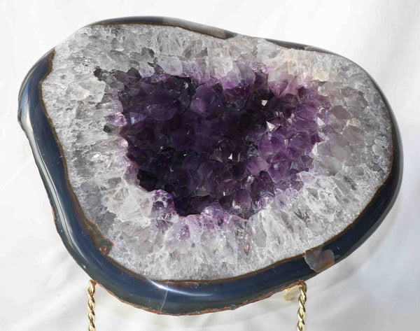 Amethyst Quartz Crystal - Geode - A100