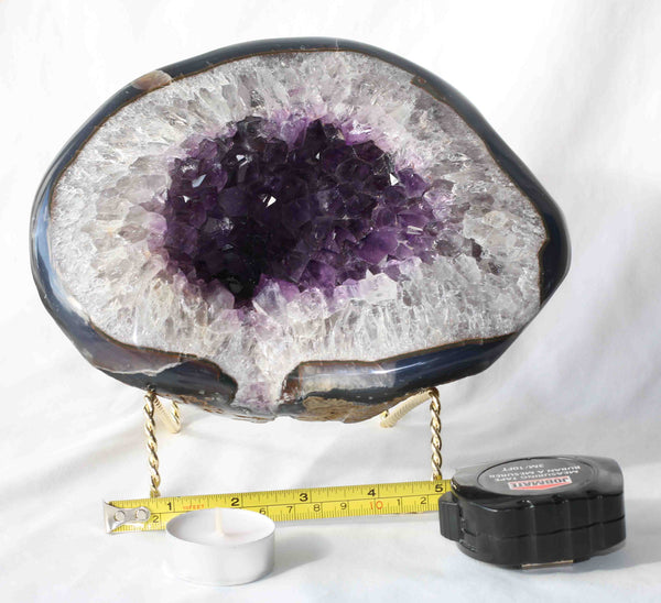 Amethyst Quartz Crystal - Geode - A100